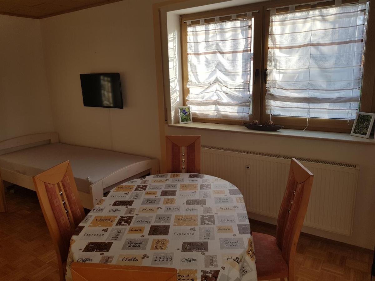 Apartment Am Riegelberg Oesdorf エクステリア 写真